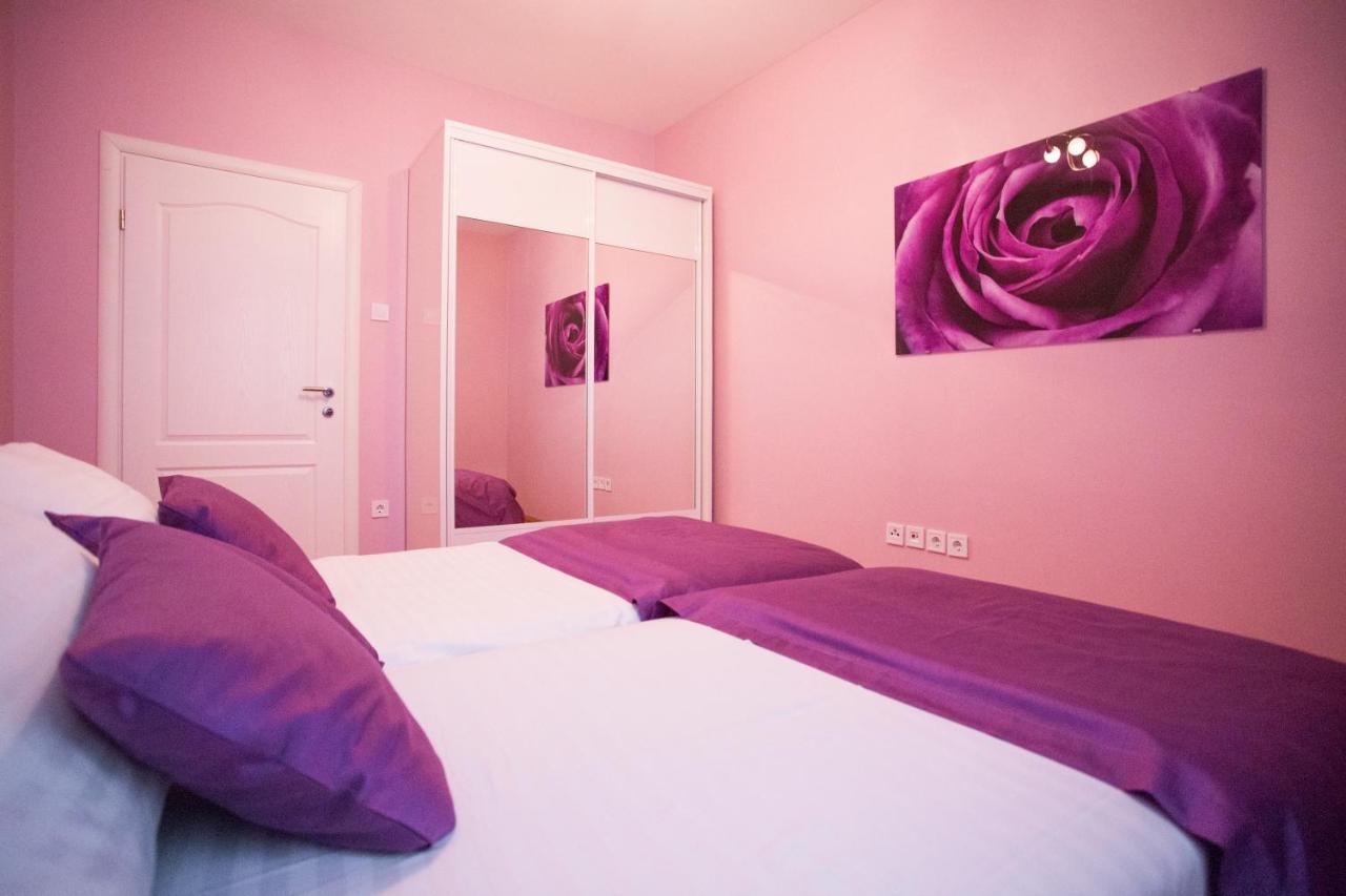 Paradise Apartment *
